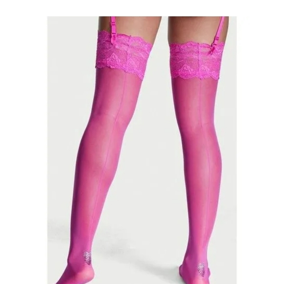 BRAND NEW VICTORIA'S SECRET HOSIERY LACE TOP CRYSTAL HEART THIGH HIGHS SIZE S/P - Picture 3 of 4